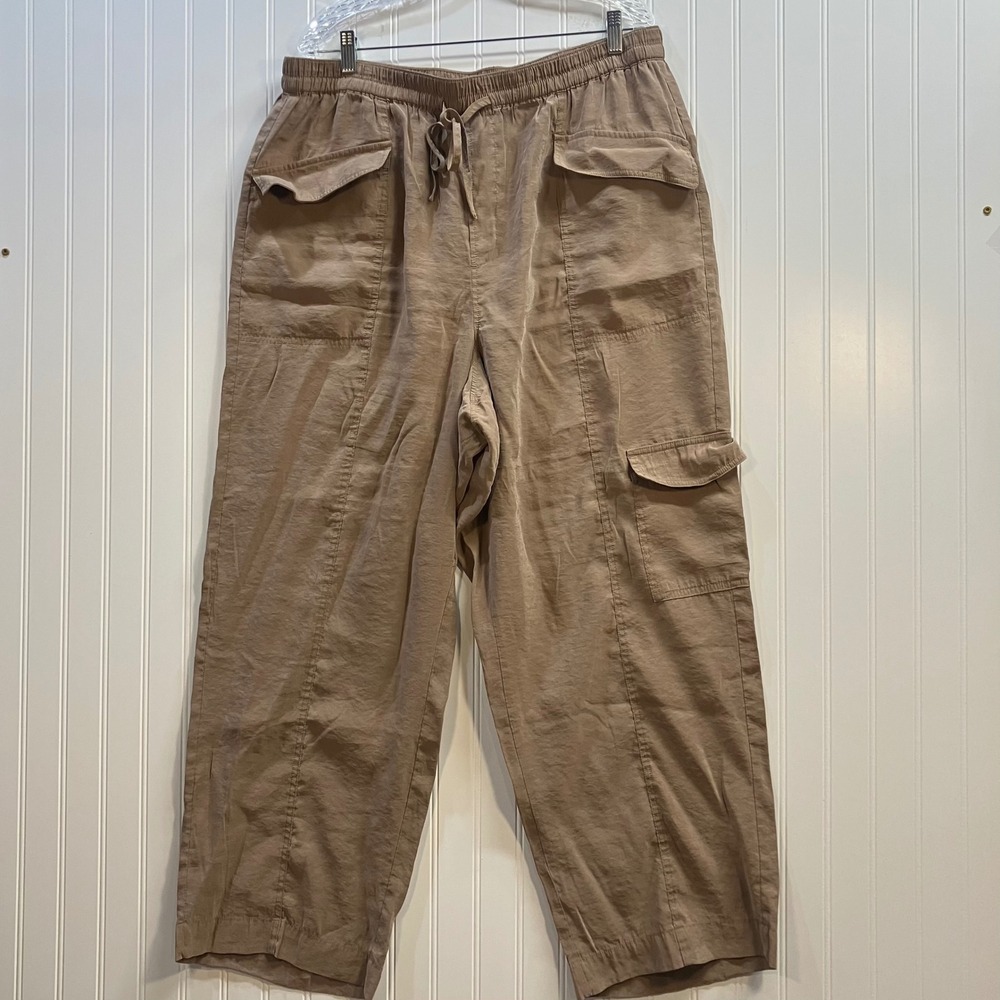 Madewell Wide Leg Cargo Pants in Taupe